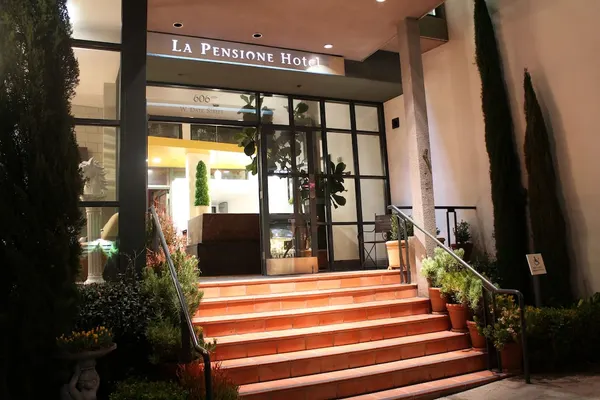 Photo 1 - La Pensione Hotel