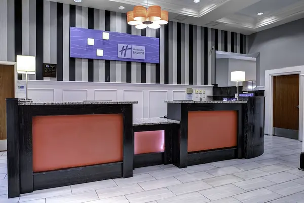 Photo 1 - Holiday Inn Express Hotel & Suites Pittsburgh-South Side, an IHG Hotel