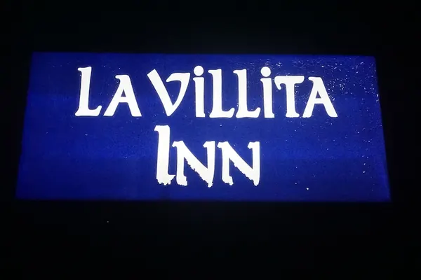 Photo 1 - La Villita Inn