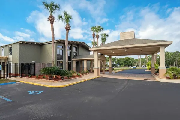 Photo 1 - Quality Inn Fort Walton Beach - Destin West