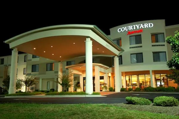 Photo 1 - Courtyard by Marriott Danville