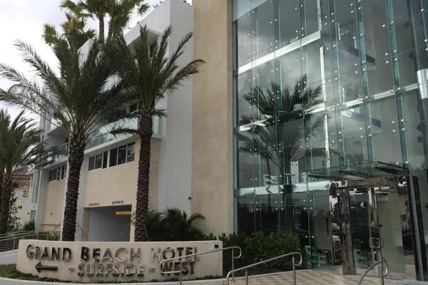 Photo 1 - Grand Beach Hotel Surfside West