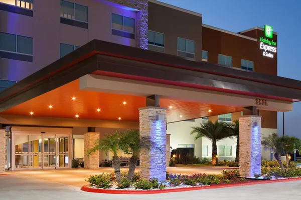 Photo 1 - Holiday Inn Express & Suites Edinburg-McAllen Area, an IHG Hotel