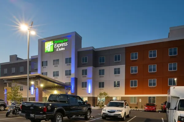 Photo 1 - Holiday Inn Express & Suites Lexington Midtown - I-75 by IHG