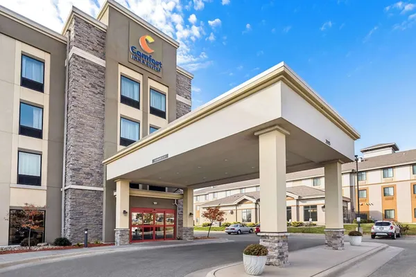 Photo 1 - Comfort Inn & Suites West - Medical Center