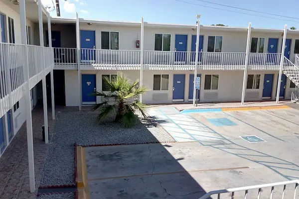 Photo 1 - Motel 6 Blythe, CA - South