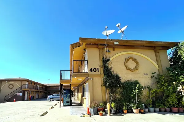 Photo 1 - Travel Inn Downtown LA