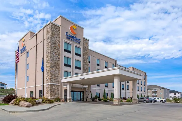 Photo 1 - Comfort Inn & Suites Mandan - Bismarck