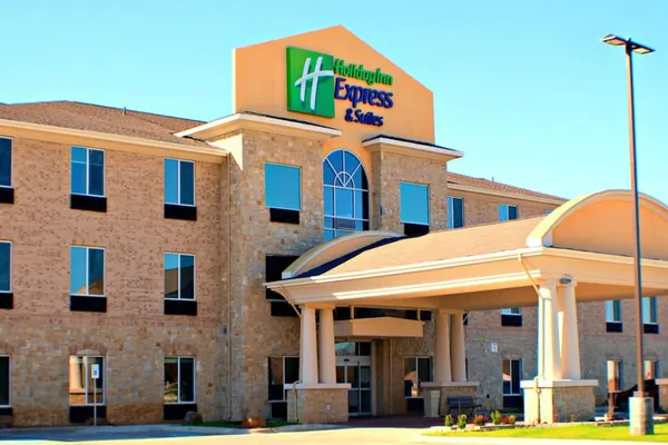 Photo 1 - Holiday Inn Express & Suites Bonham, an IHG Hotel