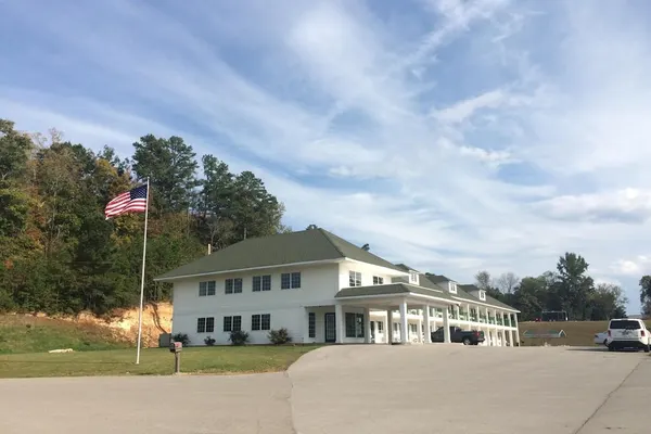 Photo 1 - Hurricane Inn
