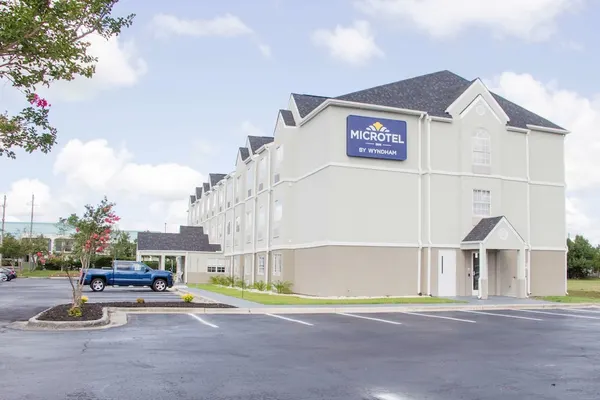 Photo 1 - Microtel Inn & Suites by Wyndham Camp Lejeune/Jacksonville