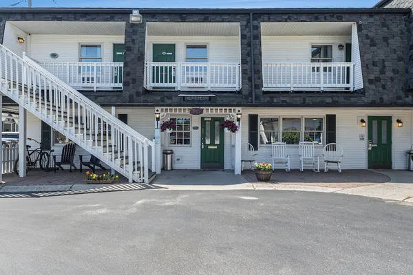 Photo 1 - Snyder's Shoreline Inn