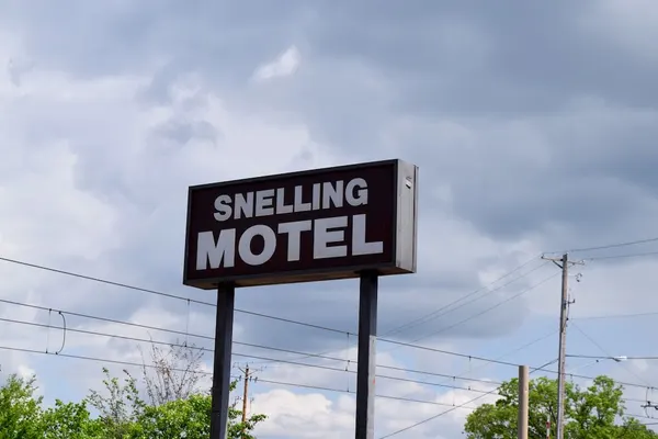 Photo 1 - Snelling Motel