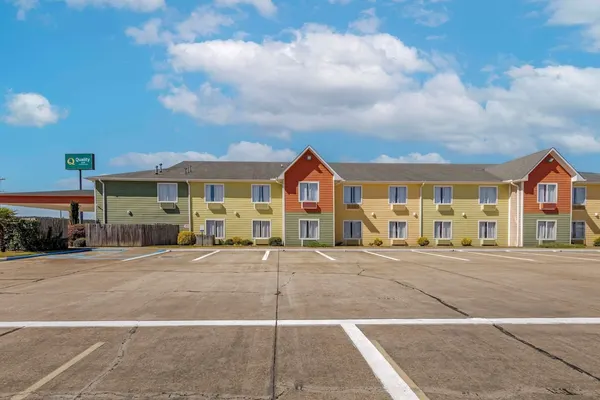 Photo 1 - Quality Inn Hamilton