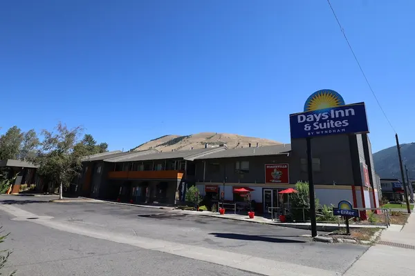 Photo 1 - Days Inn and Suites by Wyndham Downtown Missoula-University