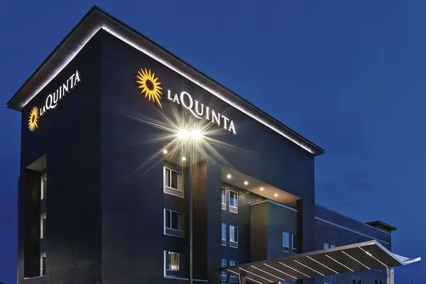 Photo 1 - La Quinta Inn & Suites by Wyndham College Station South