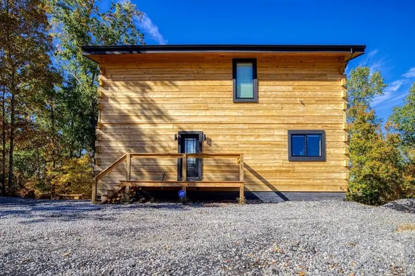 Photo 1 - Smoky Lake Retreat 3 Bedroom Cabin by RedAwning