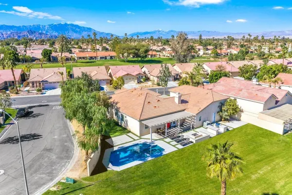 Photo 1 - Luxurious Getaway Near Coachella Stagecoach Pool Putting Green Parking Firepit Sleeps 11