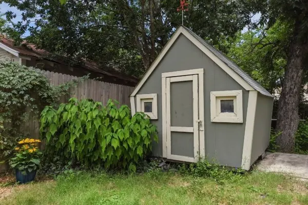 Photo 1 - Charming Studio W/deck & Garden