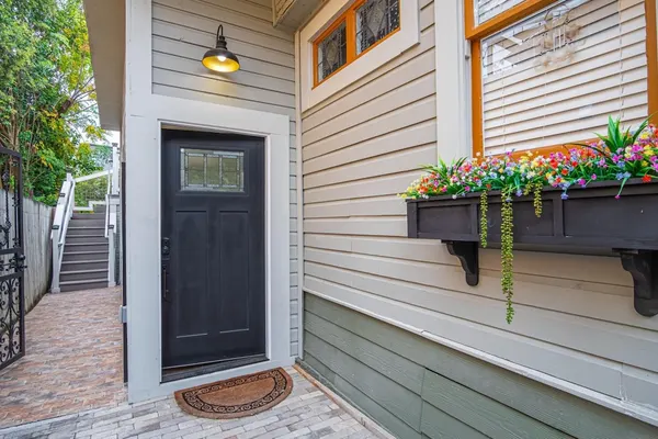 Photo 1 - Exquisite Studio Guesthouse Near Downtown s Core