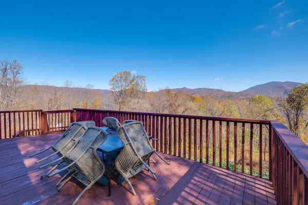 Photo 1 - Mountain-view Blue Ridge Cabin Getaway w/ Fire Pit