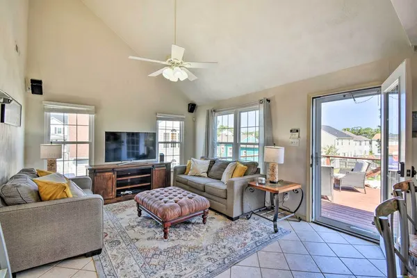 Photo 1 - Sunny Norfolk Apartment w/ Deck + Fire Pit!