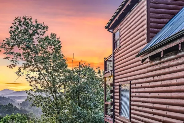 Photo 1 - Grand Mountain View Lodge By Ghosal Luxury Lodging