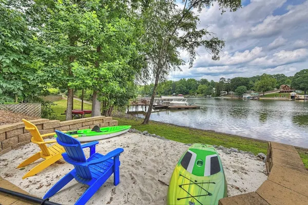 Photo 1 - Lakefront w/ Private Dock + Hot Tub Pontoon Rental Butler Bliss by Avantstay