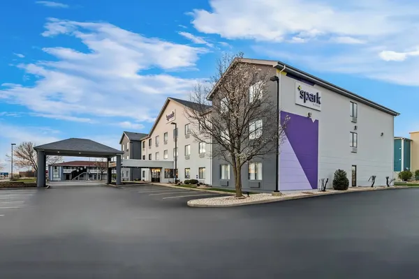 Photo 1 - Spark by Hilton Merrillville