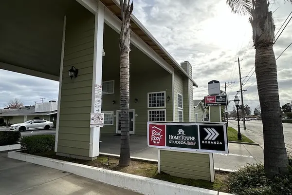 Photo 1 - Red Roof Inn Yuba City