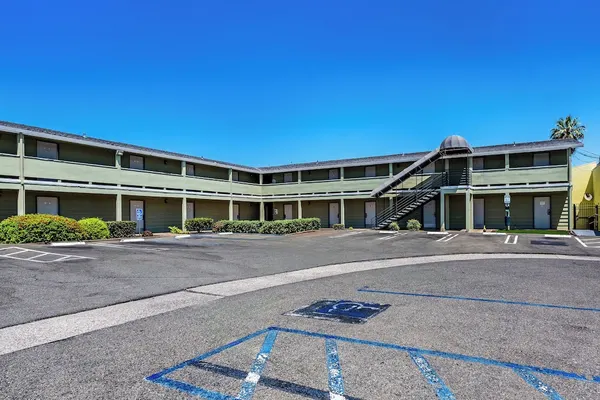 Photo 1 - Red Roof Inn Yuba City Bonanza - Marysville