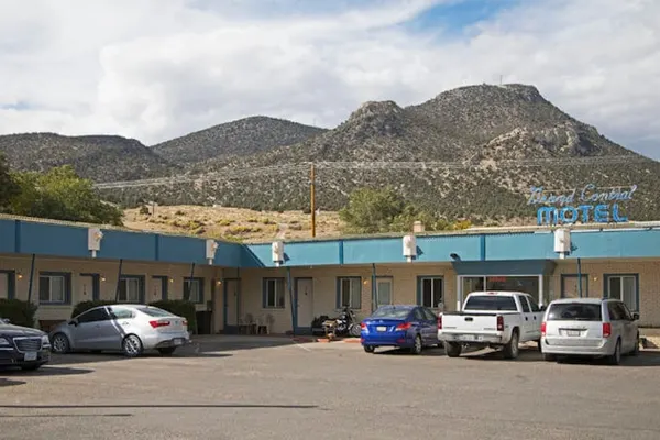 Photo 1 - Grand Central Motel