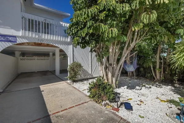 Photo 1 - Beachcomber 2 Bedroom Condo by RedAwning
