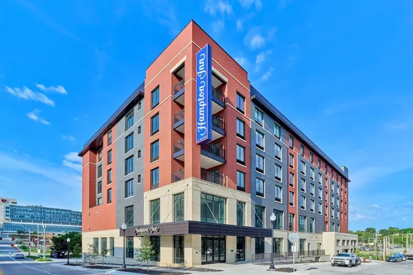 Photo 1 - Hampton Inn by Hilton Omaha UN Medical Center Area