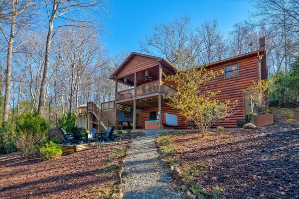 Photo 1 - Misty Creek Cabin Private 3 BDR w/ Game Room!