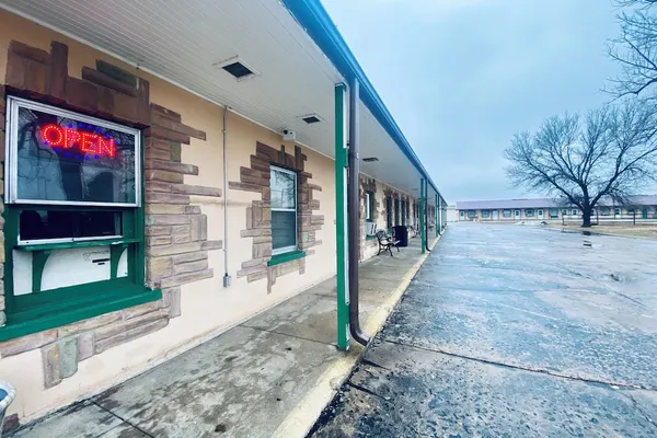 Photo 1 - Hillcrest Motel