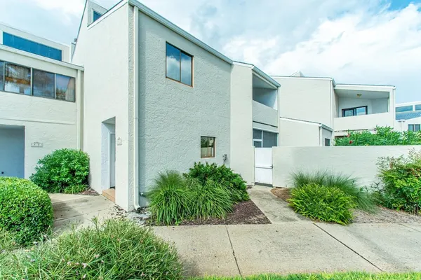 Photo 1 - Shoreline Towers Townhouse 4-3