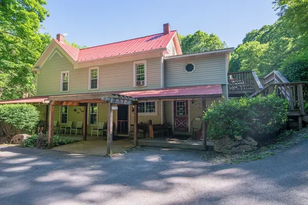 Photo 1 - Moore House Inn & Cabins