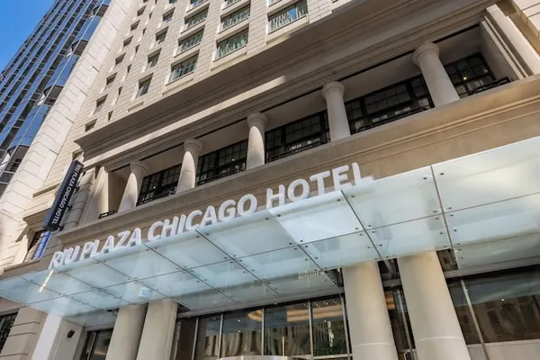 Photo 1 - Hotel Riu Plaza Chicago