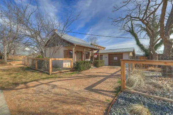 Photo 1 - Texas Two Step Guesthouse