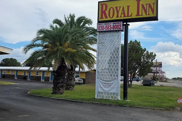 Photo 1 - Royal Inn