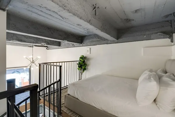 Photo 1 - Sosuite 1BR Loft w Shared W/d, Gym, Lounge