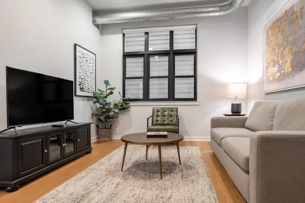 Photo 1 - Sosuite 1BR Apt w W/d, Shared Roofdeck