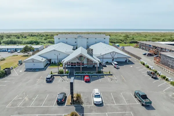 Photo 1 - Coratel Inn and Suites By Jasper Ocean Shores
