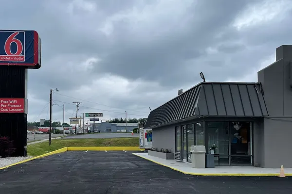 Photo 1 - Motel 6 Wytheville, Va
