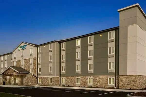 Photo 1 - Woodspring Suites Fort Myers - Cape Coral