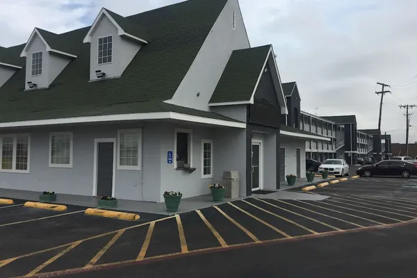 Photo 1 - Crossroads Hotel & Suites