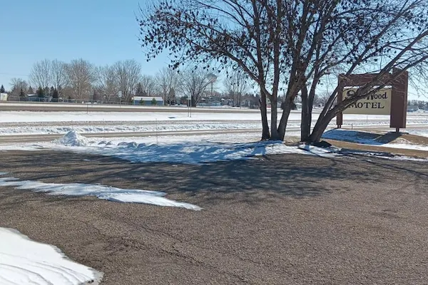 Photo 1 - Scotwood Motel By OYO Washburn Nd
