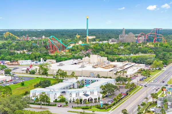 Photo 1 - OASIS BAY SUITES, Tampa, Busch Gardens, USF