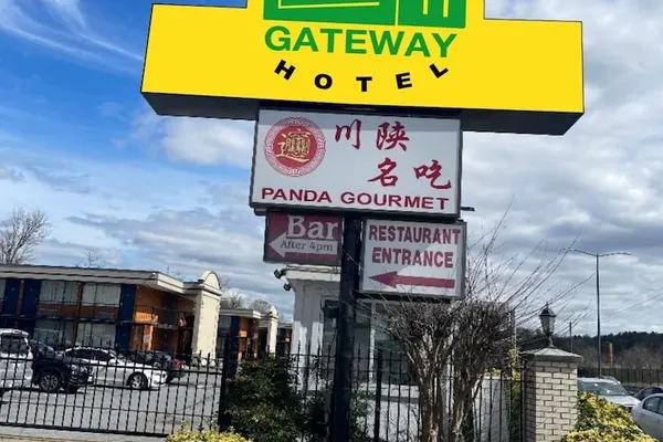 Photo 1 - Gateway Hotel